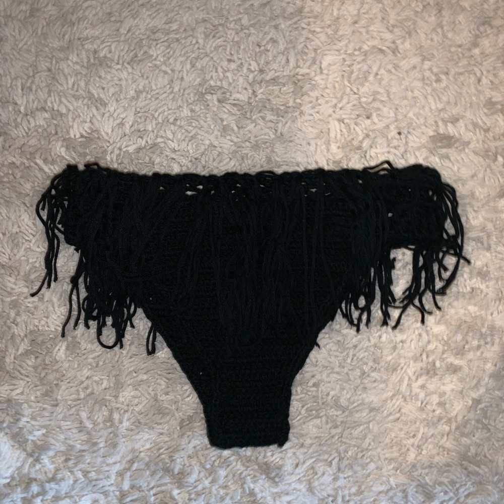 Fringe toddler bottom
